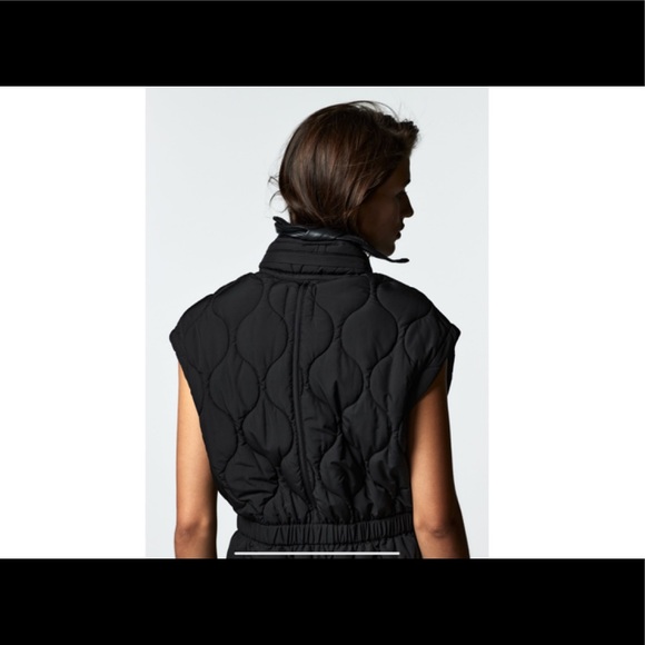 ☄️NEW Zara Beautiful Quilted Vest - Picture 4 of 8